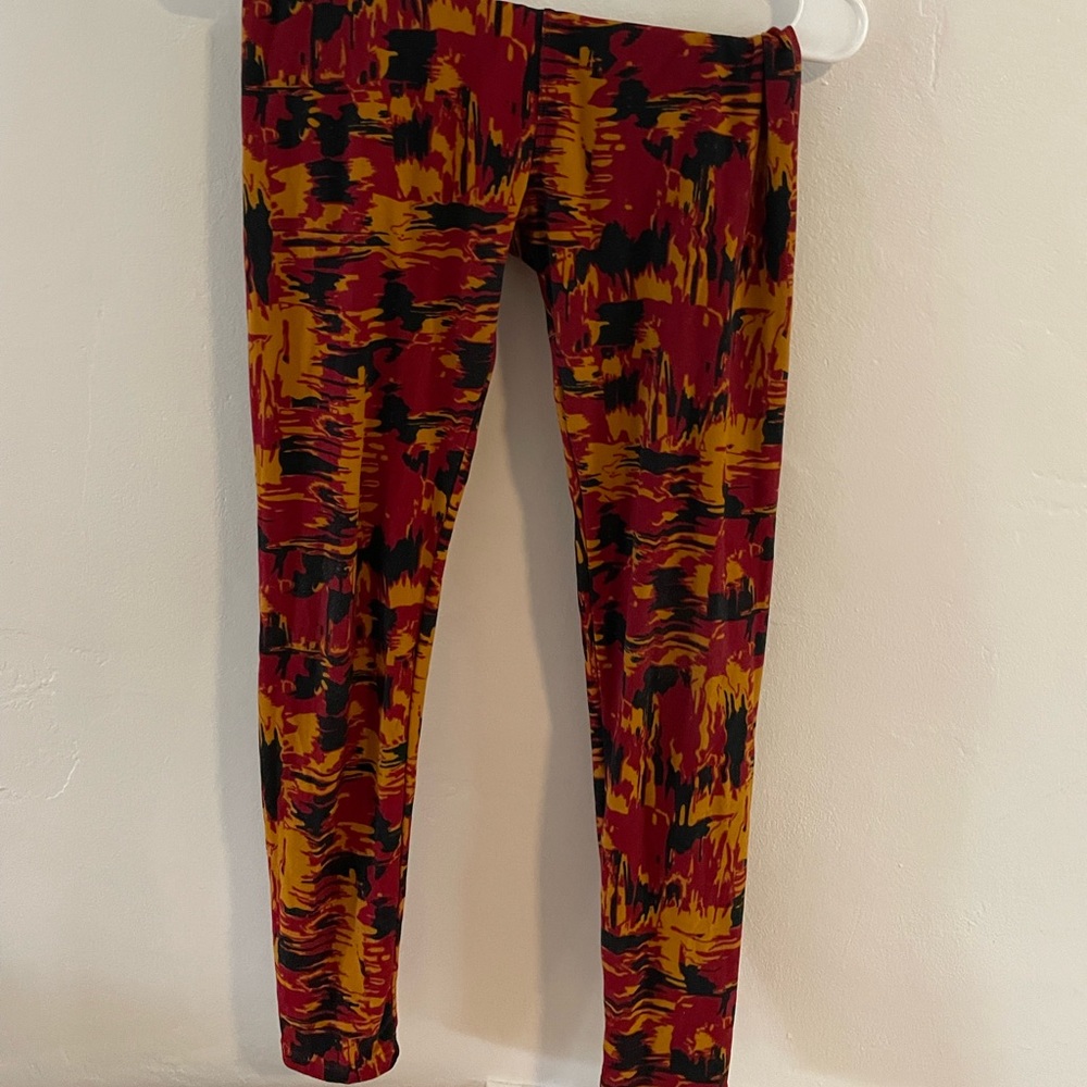 Lularoe buttery soft leggings